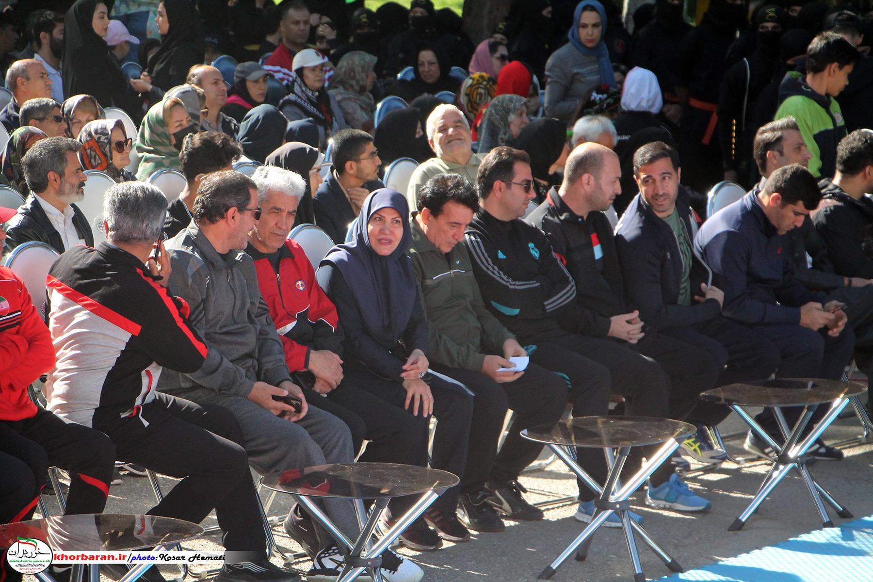 برگزاری همایش پیاده روی خانوادگی در کرمانشاه