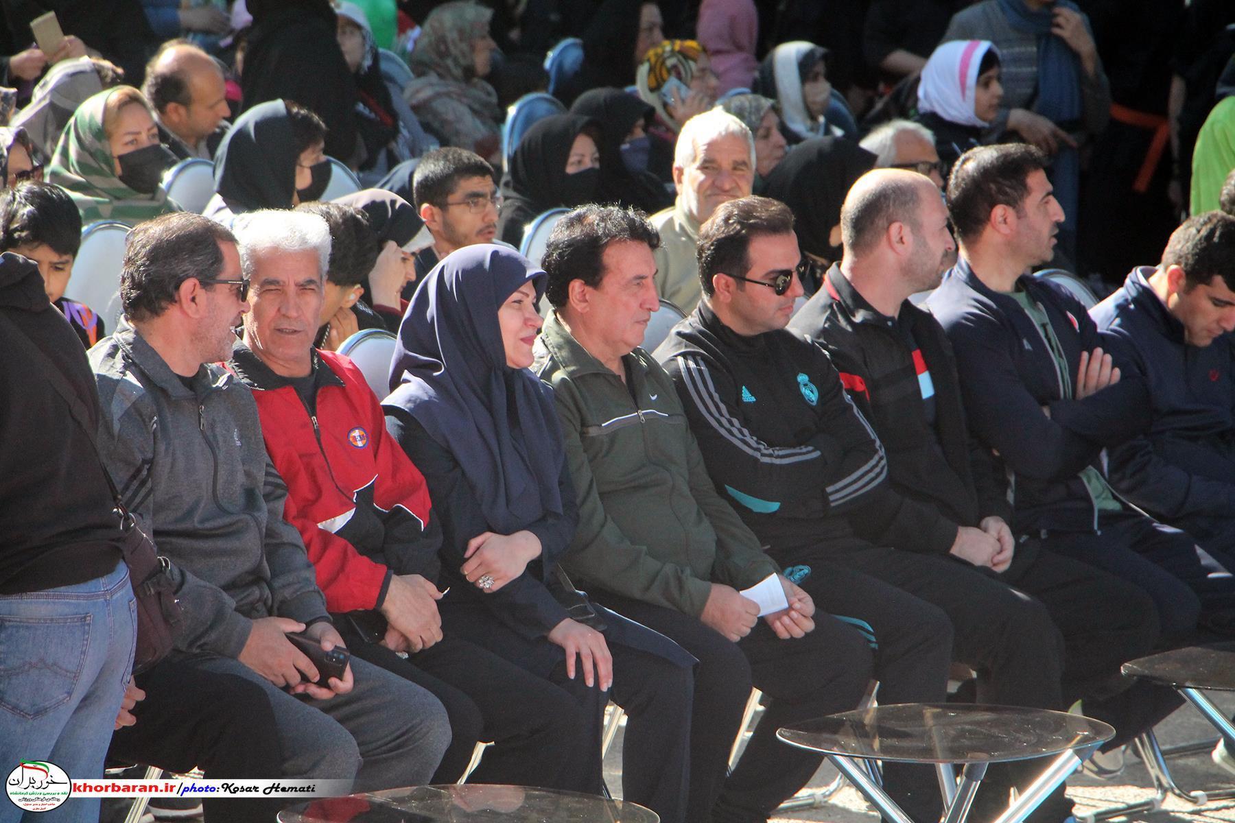 برگزاری همایش پیاده روی خانوادگی در کرمانشاه