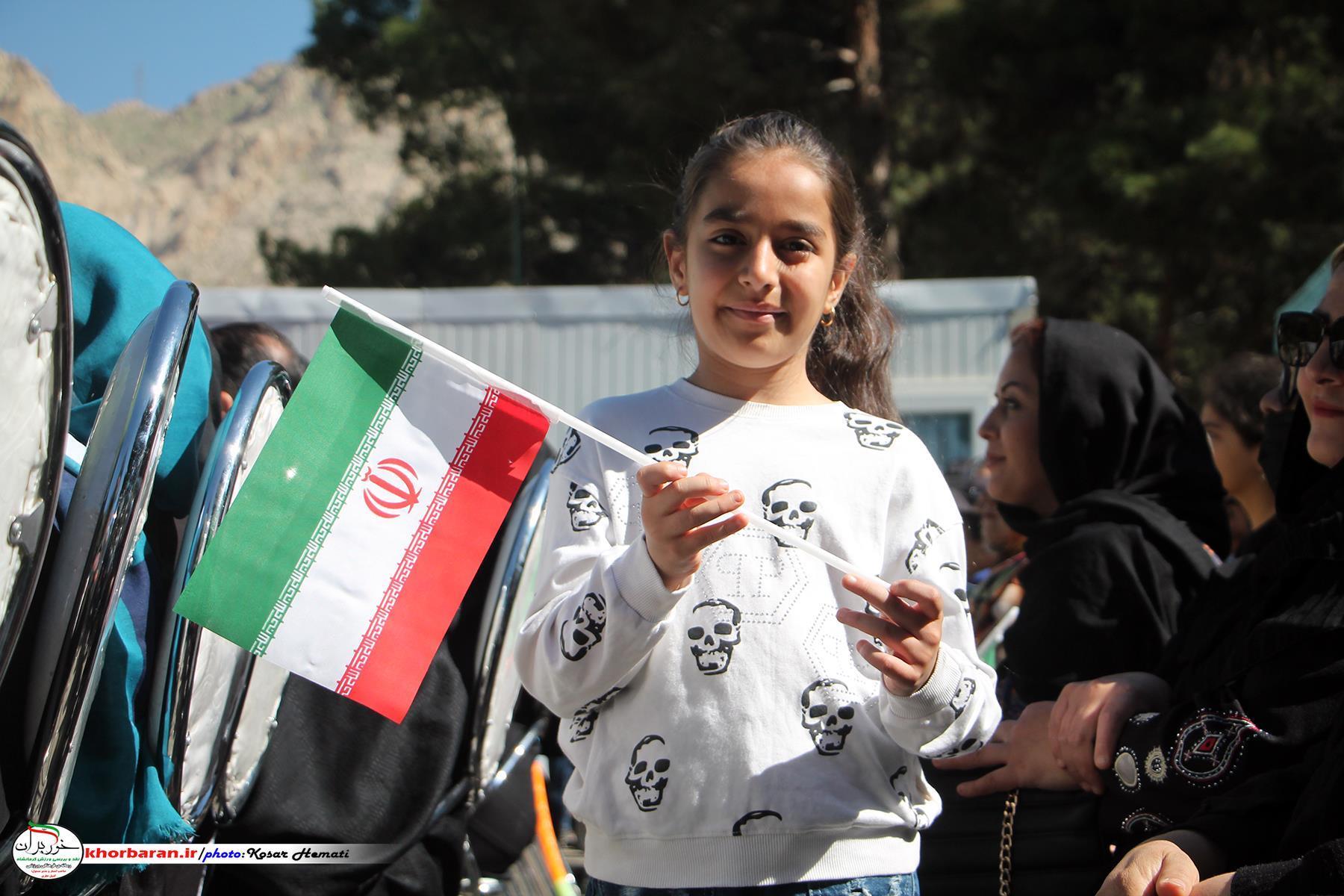 برگزاری همایش پیاده روی خانوادگی در کرمانشاه