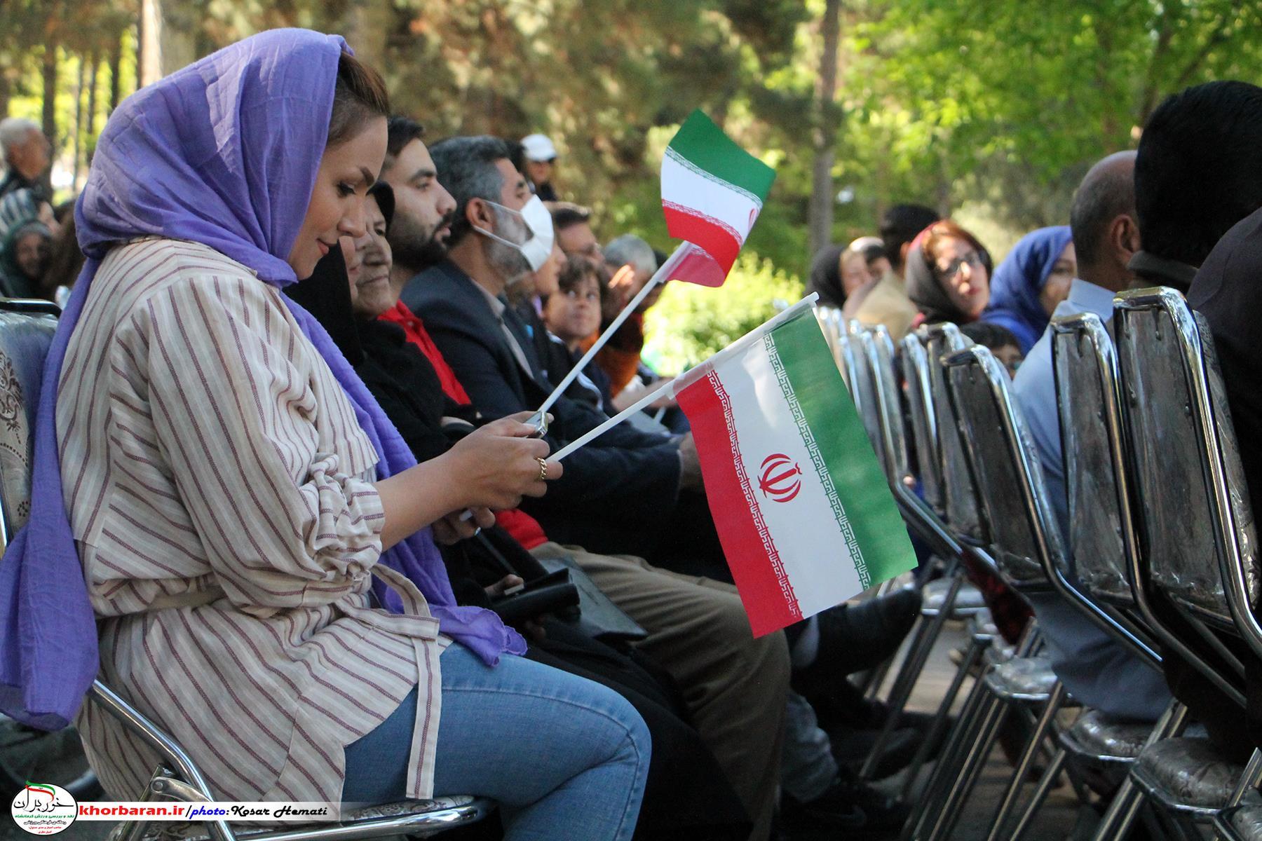 برگزاری همایش پیاده روی خانوادگی در کرمانشاه